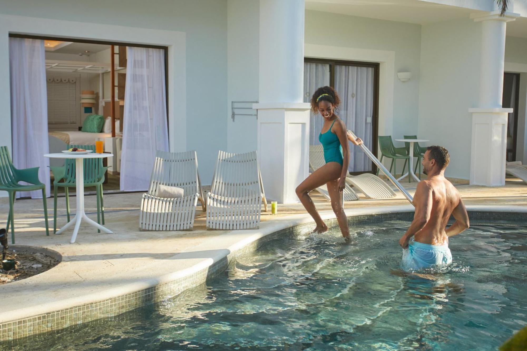 Junior Suite Deluxe Swim Up