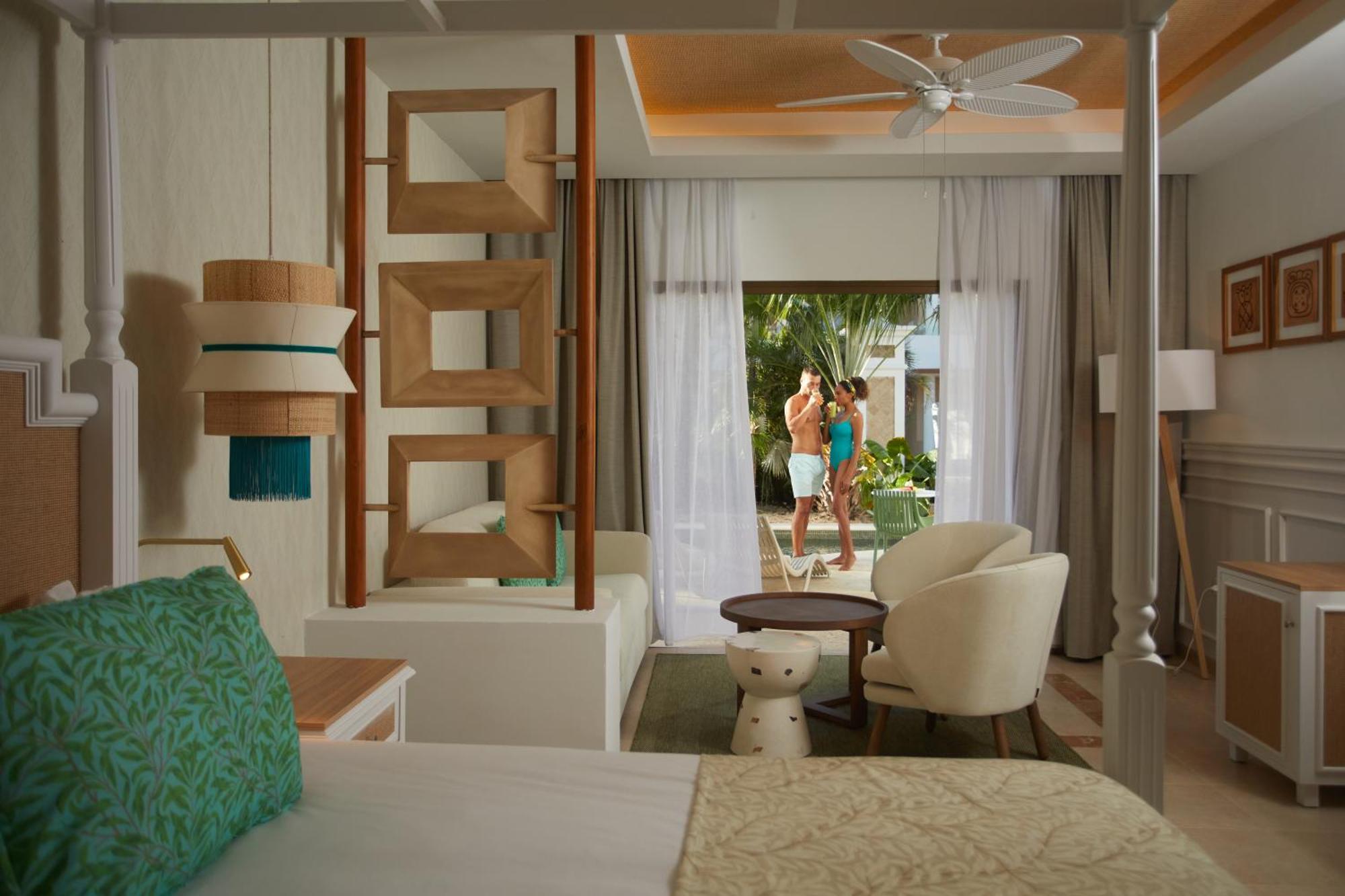 Junior Suite Deluxe Swim Up