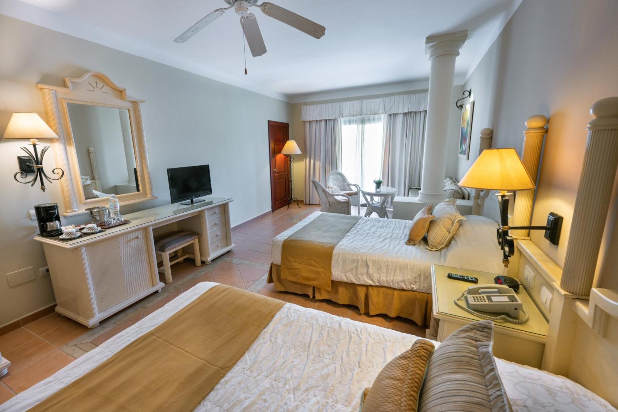 Junior Suite Superior Single,1553270797:JPEG